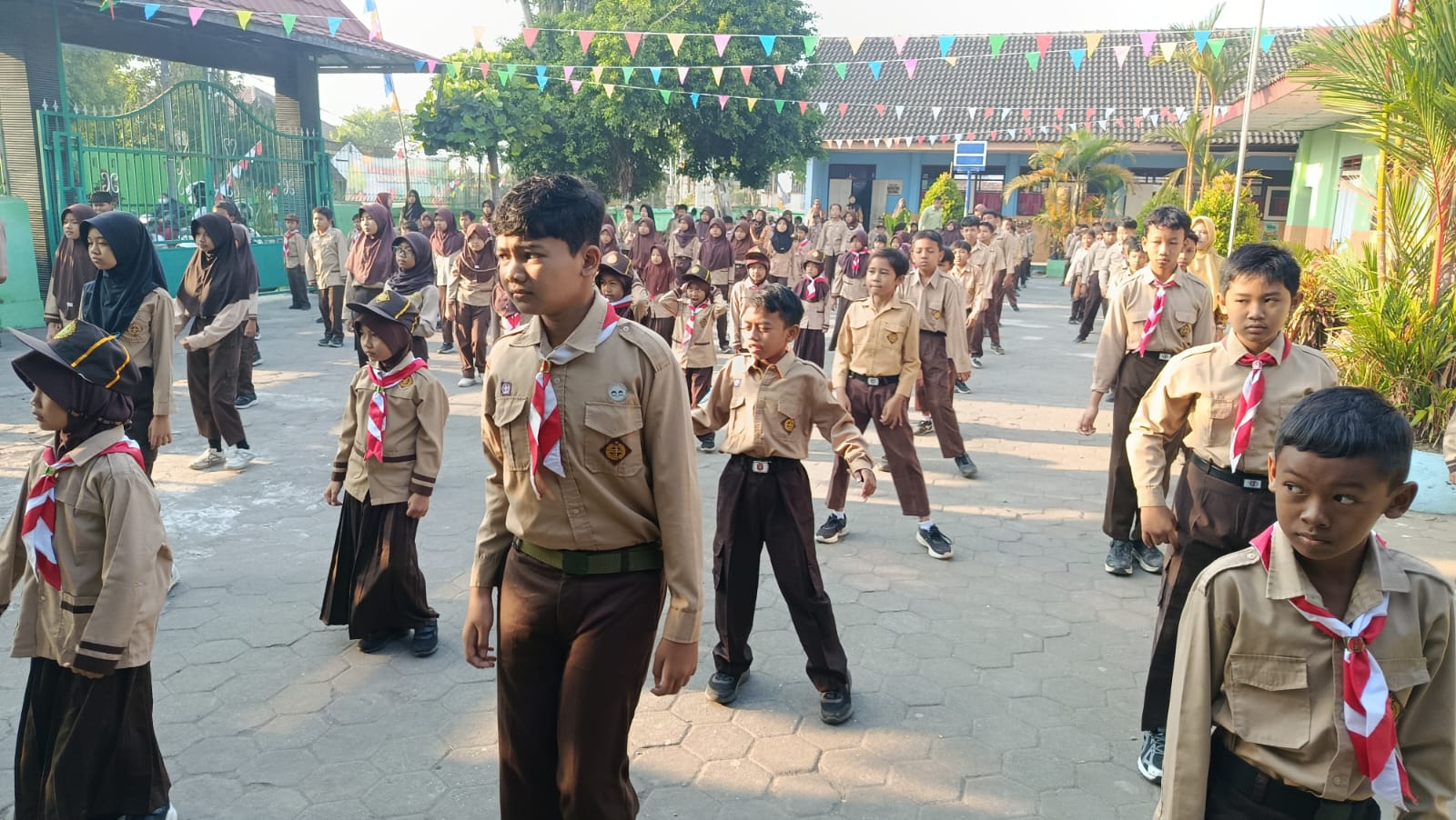Jumat Pagi yang Selalu Dirindukan: SKJ Tahun 2021 di SD Negeri Karanganyar